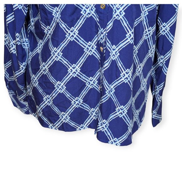 NWOT C. Wonder Printed Button Down Top Navy & White Patterned Size 12 - Picture 4 of 16